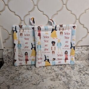 Colorful Illustrated Pot Holders